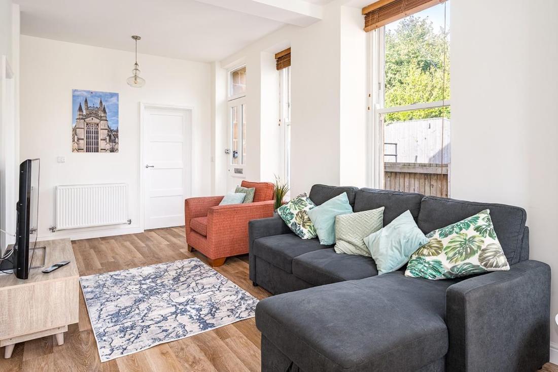 Spacious 2 Bedroom House With Stunning Views Bath Zewnętrze zdjęcie